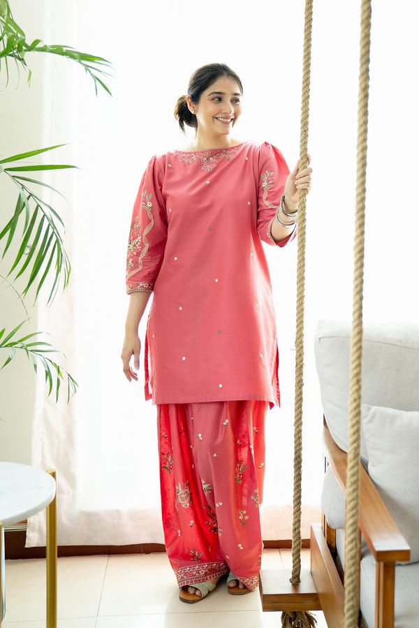 Unstiched Embroidered Collection' 26
